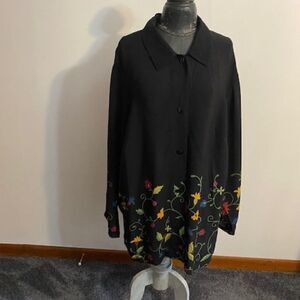 Josephine Chaus Woman Black Cardigan with Floral print bottom, size 3x
